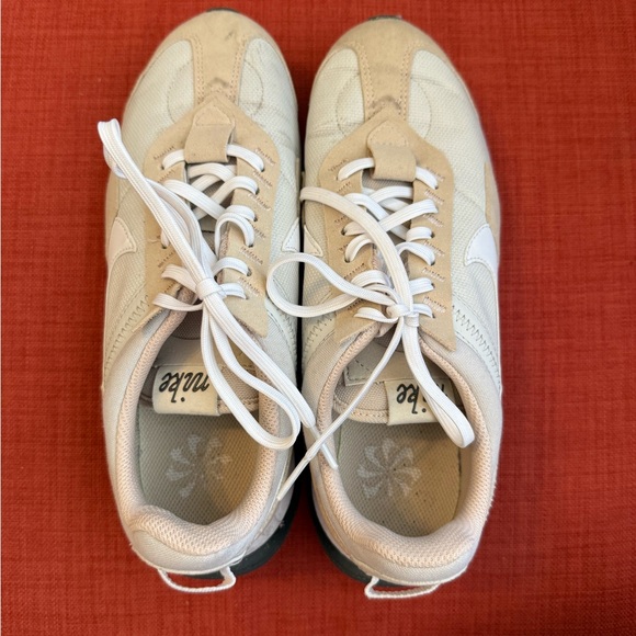 Nike Air Max Pre-Day Light Bone Sandrift Sneakers Size 8 - Picture 2 of 9